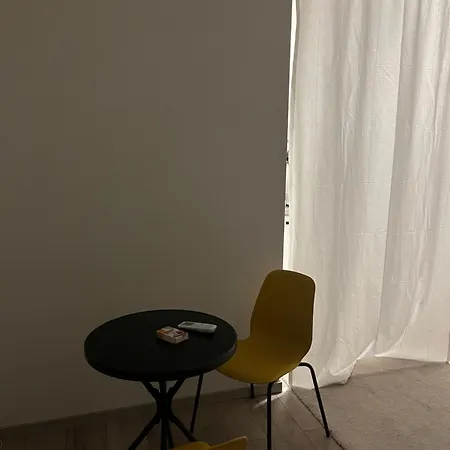 Apartment Aura