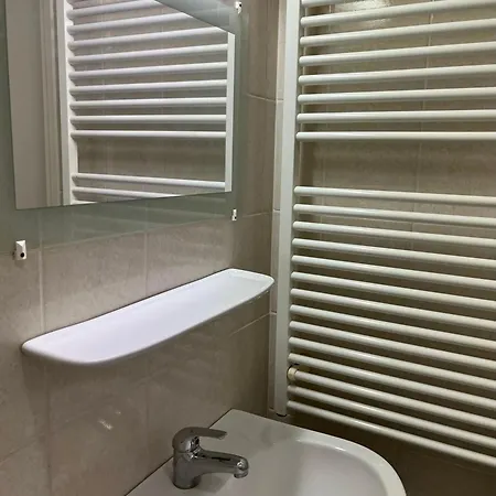 Apartment Aura *